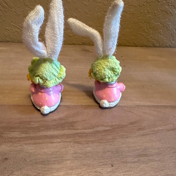 Twin Easter Spring Bunnies - Picture 6 of 6